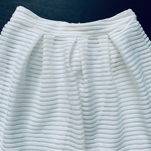 NWOT Forever 21 White High Waisted Fit & Flare Mini Skirt | Size: S - Picture 5 of 10